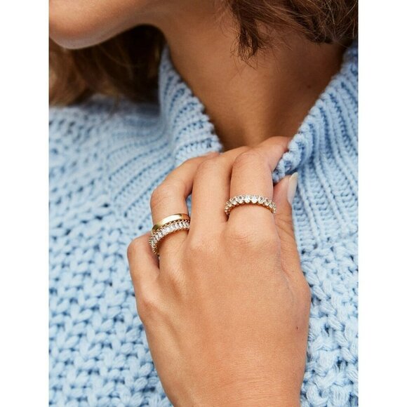 Zirconia Vertical 18 Gold Baguettes Band Ring Size 8 NWOT‎ - Picture 3 of 7